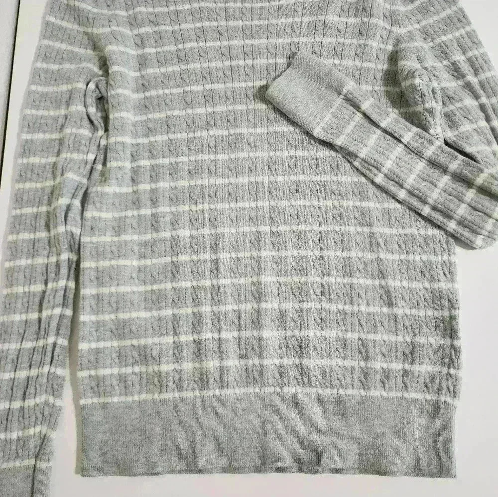Banana Republic crew neck sweater